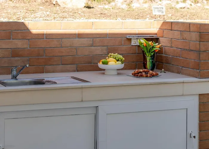 Holiday home Silvio House - Shoreline Haven