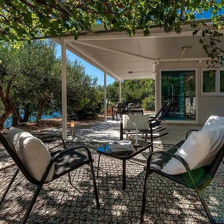 Ferienhaus Silvio House - Shoreline Haven